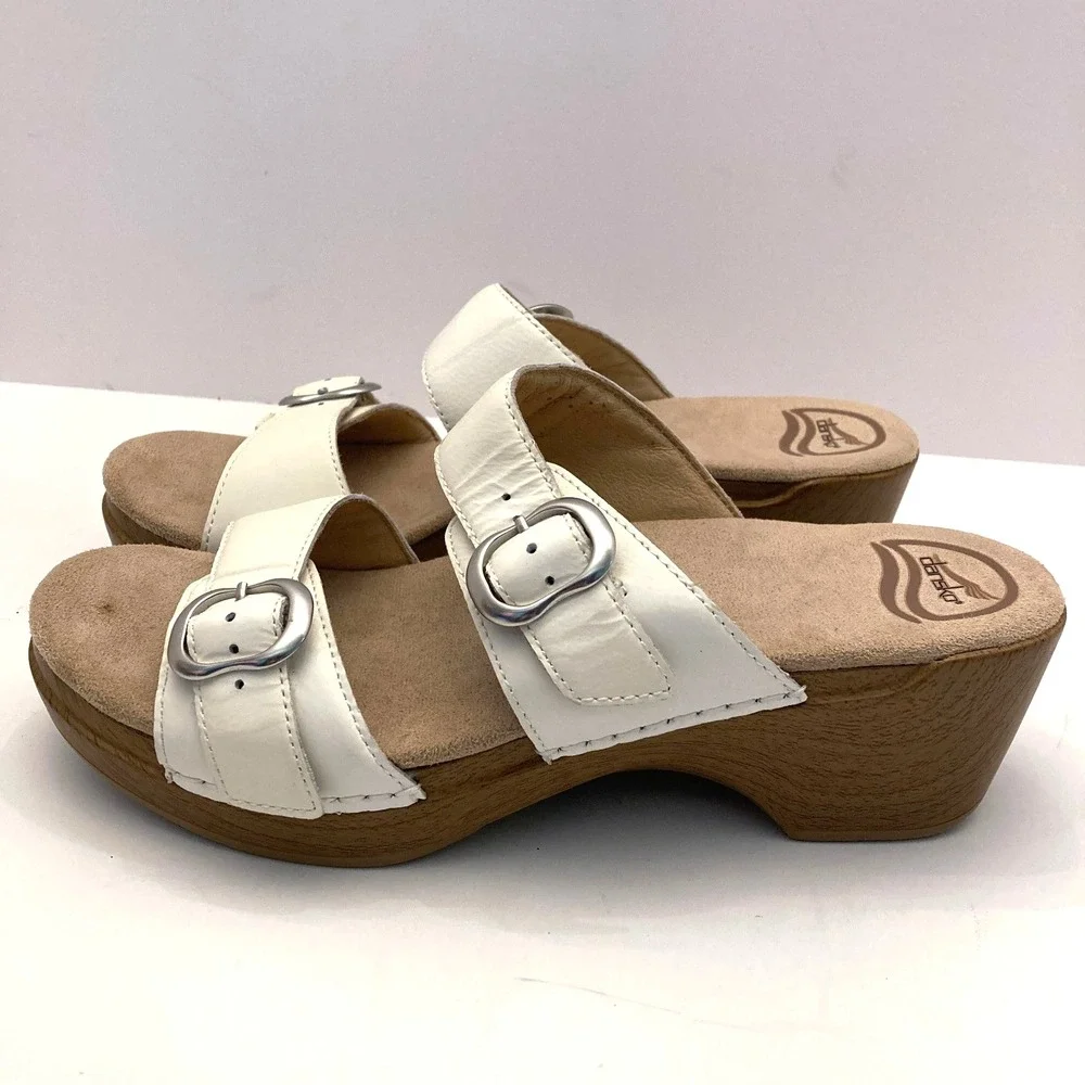 Dansko White Slide Patent Leather Sandals Women's 9 EU 40 Straps‎ Heels Open Toe